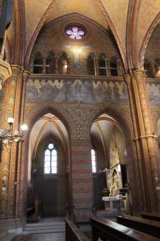 mur peint dans l'Eglise Mathias à Budapest