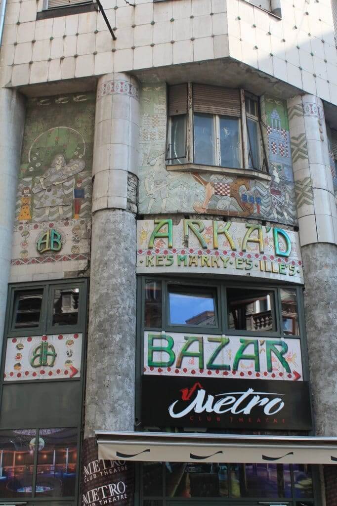 Façade baroque quartier juif à Budapest