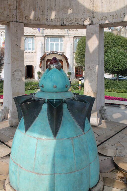 fontaine des bains gellert à Budapest
