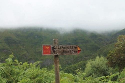 panneau indicateur lors de la randonnée à Madère