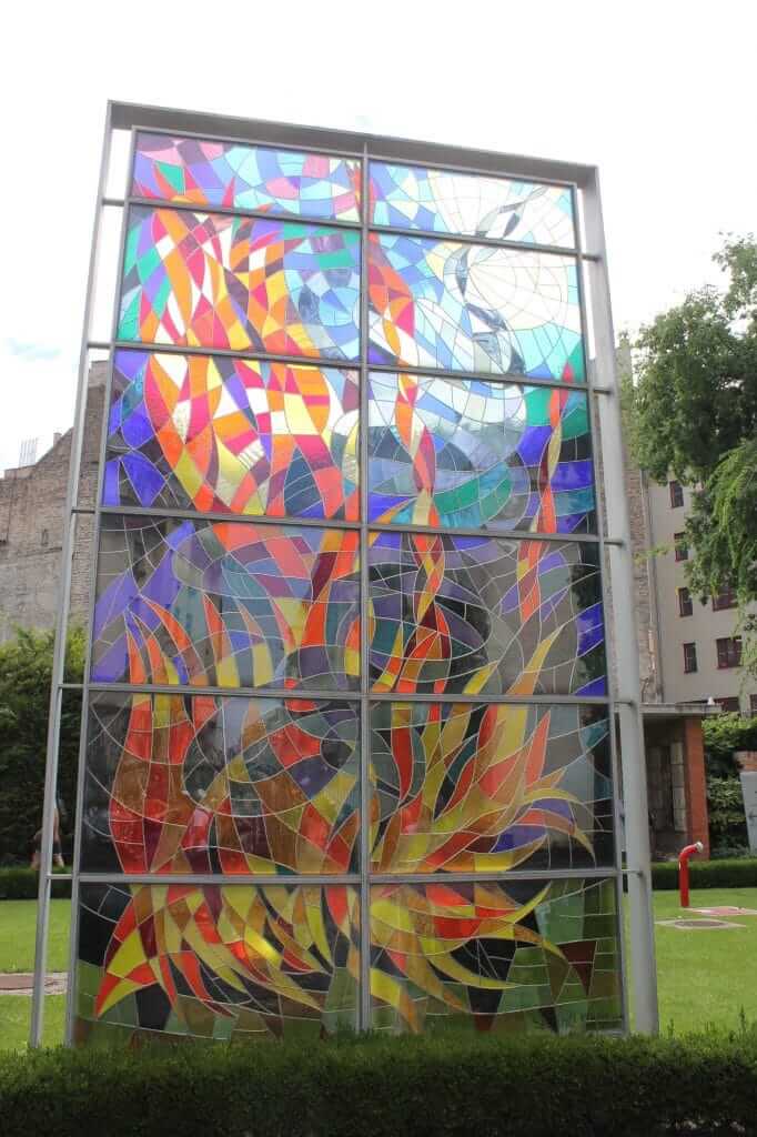 Grande synagogue de Budapest vitrail