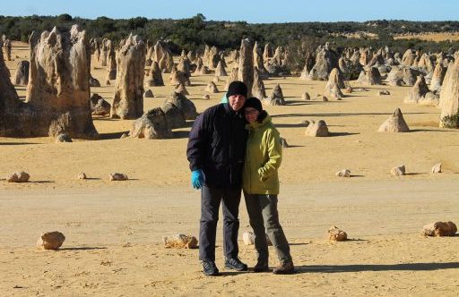 Sandrine et Eric dans le désert des Pinnacles en Australie