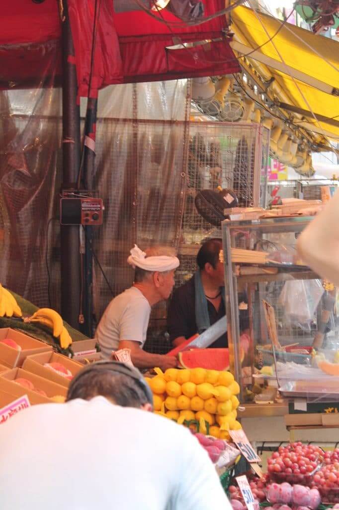 Marché d'Ameya Yokocho fruits