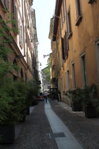 rue dans le quartier Brera à Milan rue dans le quartier Brera à Milan