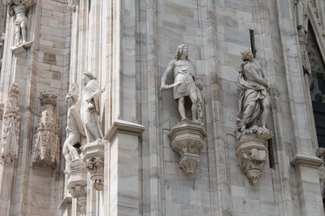 statues Duomo à Milan statues Duomo à Milan