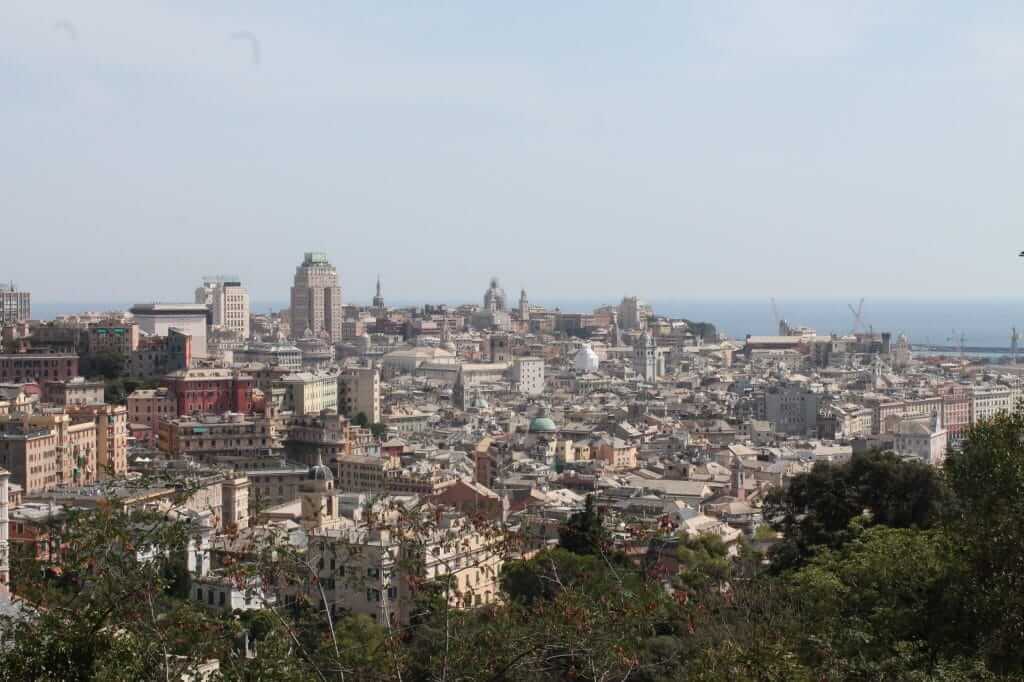 Gênes depuis le belvédère Don Ga