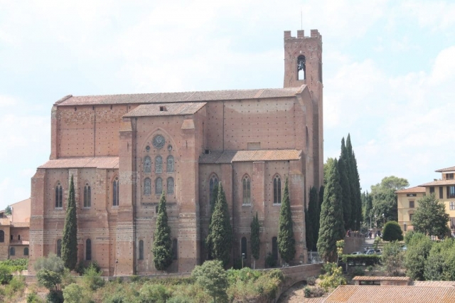 Basilique San Domenico à Sienne Basilique San Domenico à Sienne