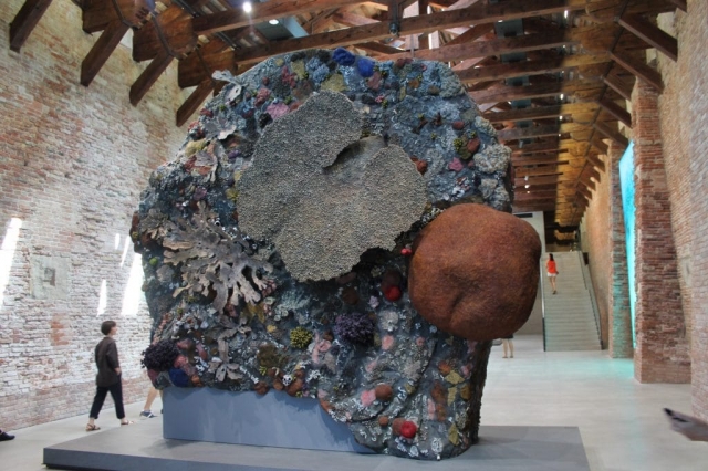 Exposition Damien Hirst Treasures from the Wreck of the Unbelievable (11) Exposition Damien Hirst Treasures from the Wreck of the Unbelievable