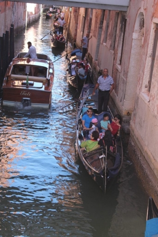 Les gondoles à Venise (9) Les gondoles à Venise
