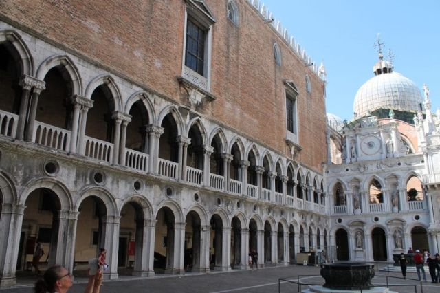 Palais des Doges à Venise (1) Palais des Doges à Venise