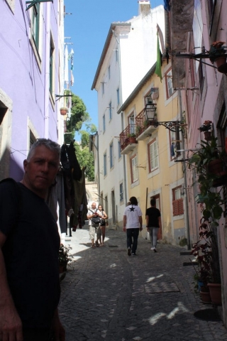 Rues et ruelles dans l'Alfama à Lisbonne