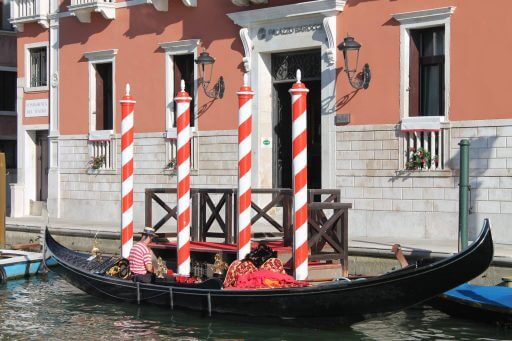 Une gondole à Venise