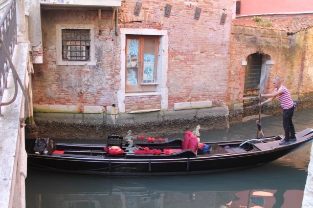 au détour d'une rue à Venise (7) au détour d'une rue à Venise
