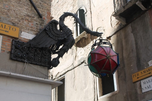 au détour d'une rue à Venise (8) au détour d'une rue à Venise
