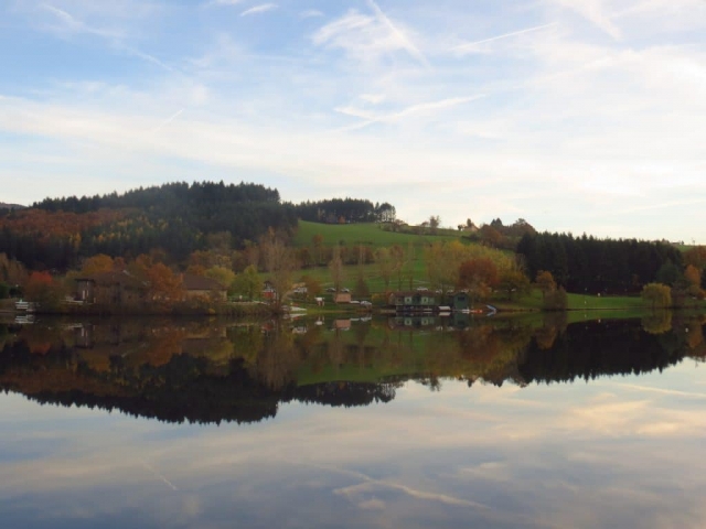 le club de voile et la voisinée
