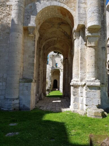 Abbaye de Jumièges Bas côté