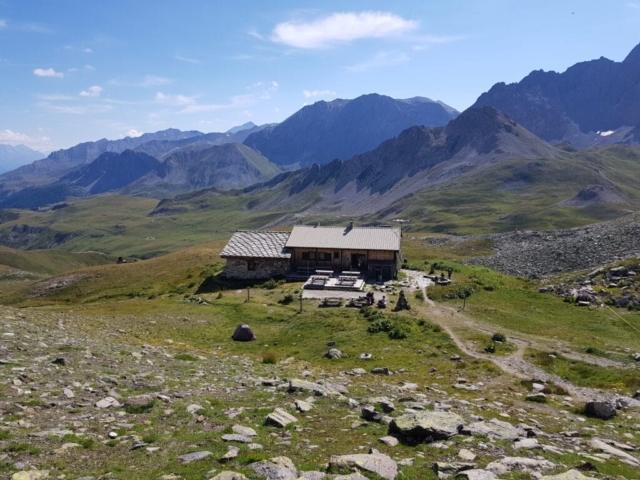 Refuge du mont Thabor vue de dessus Refuge du mont Thabor vue de dessus