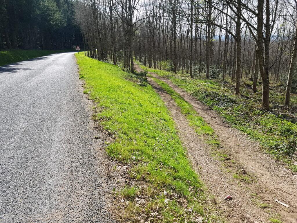 Prendre le petit chemin à droite