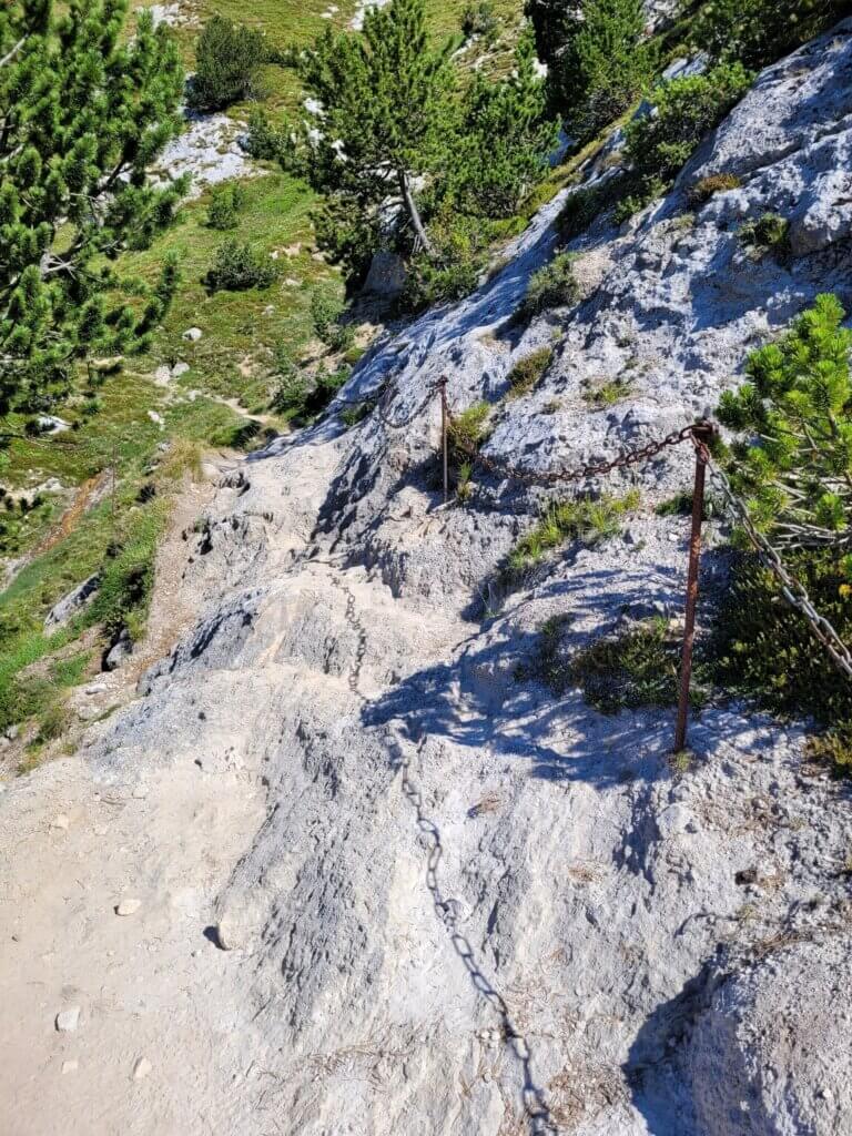 AUSSOIS Passage difficile sur le sentier menant à La Turra
