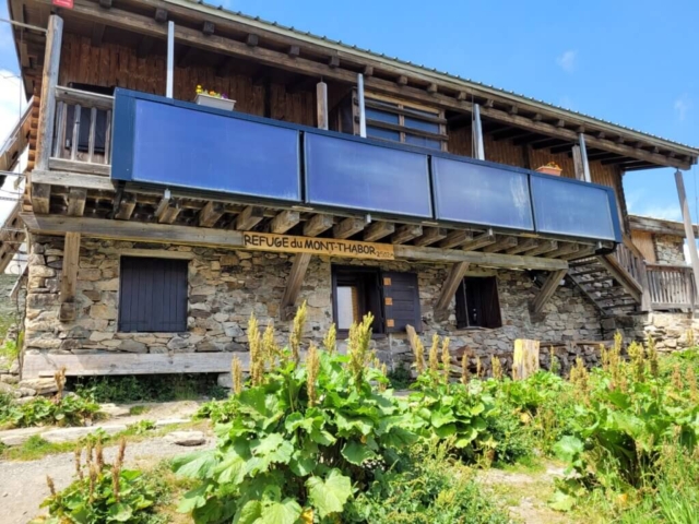 Refuge du mont Thabor Face avant Refuge du mont Thabor Face avant