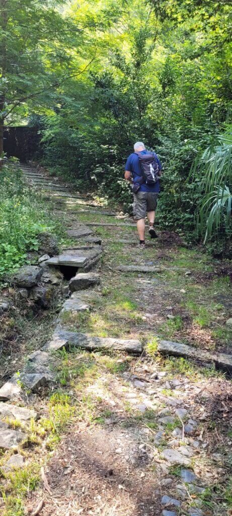 sentier du voyageur On monte
