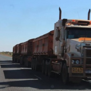 Road train sur les routes Australiennes