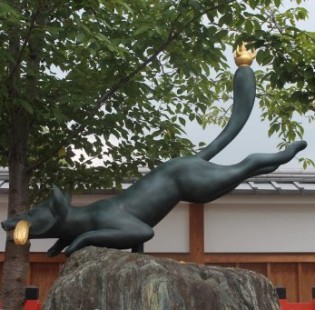 Fushimi-Inari le renard protecteur des récoltes