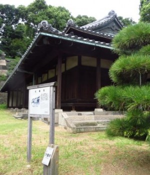 maison traditionnel dans les Jardins impériaux