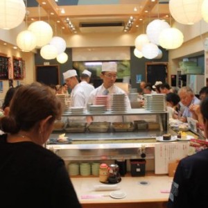 restaurant de sushis au marché aux poissons de Tsukiji
